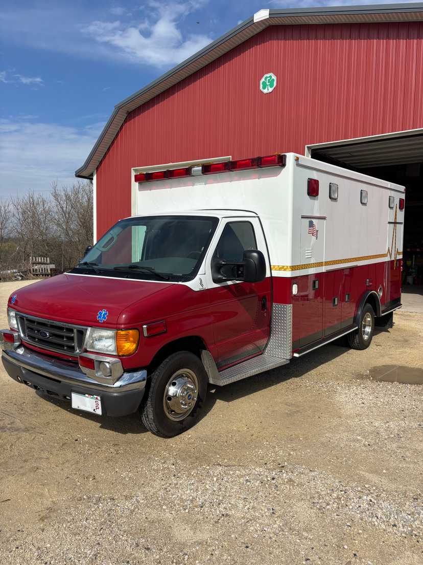 2006 Road Rescue Ford Type III Ambulance — photo 3