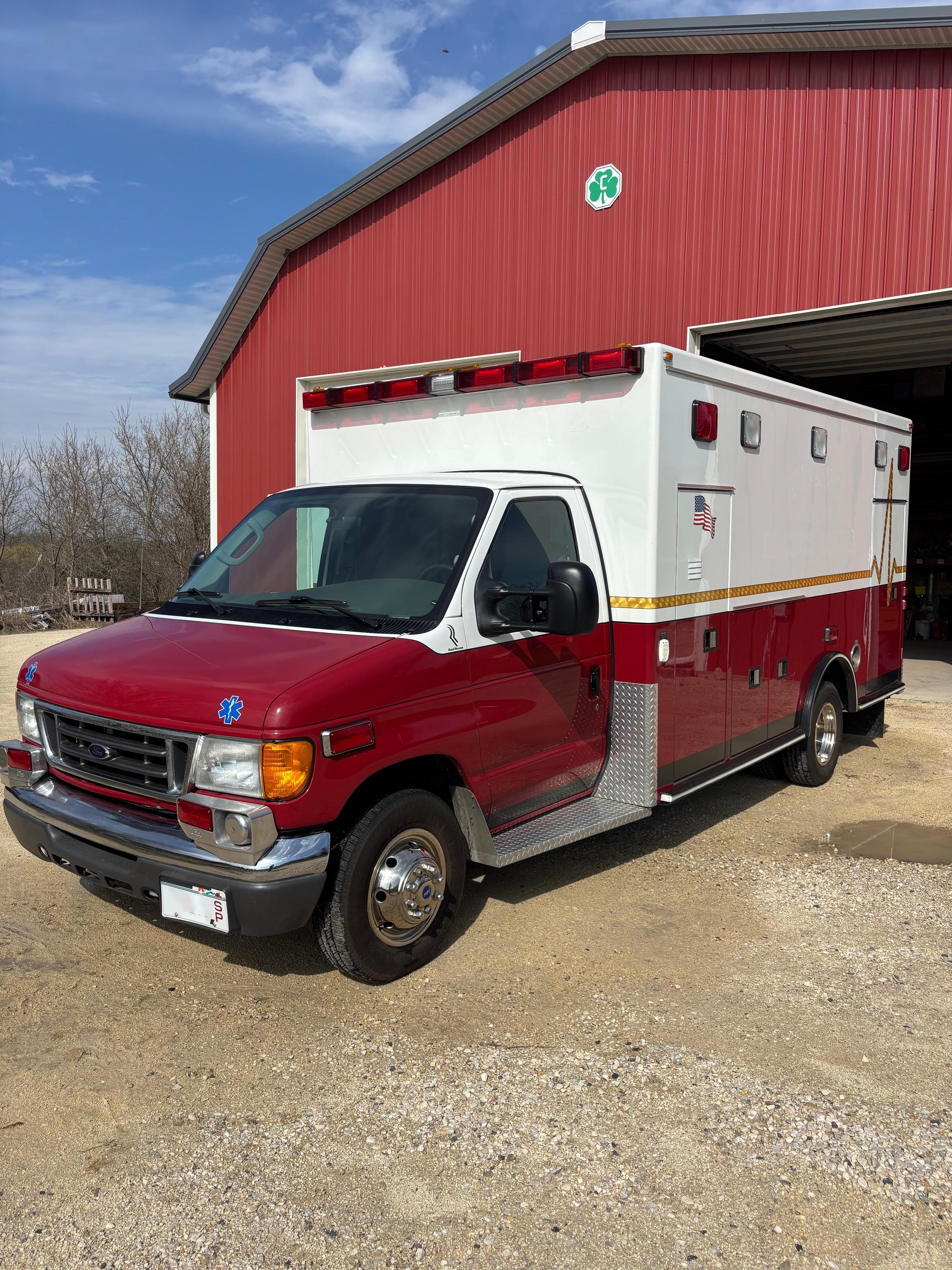 2006 Road Rescue Ford Type III Ambulance - image 3