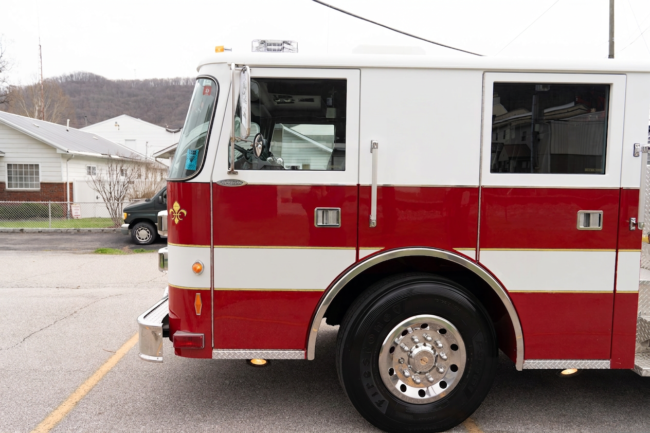 2000 Pierce Contender Pumper - image 23