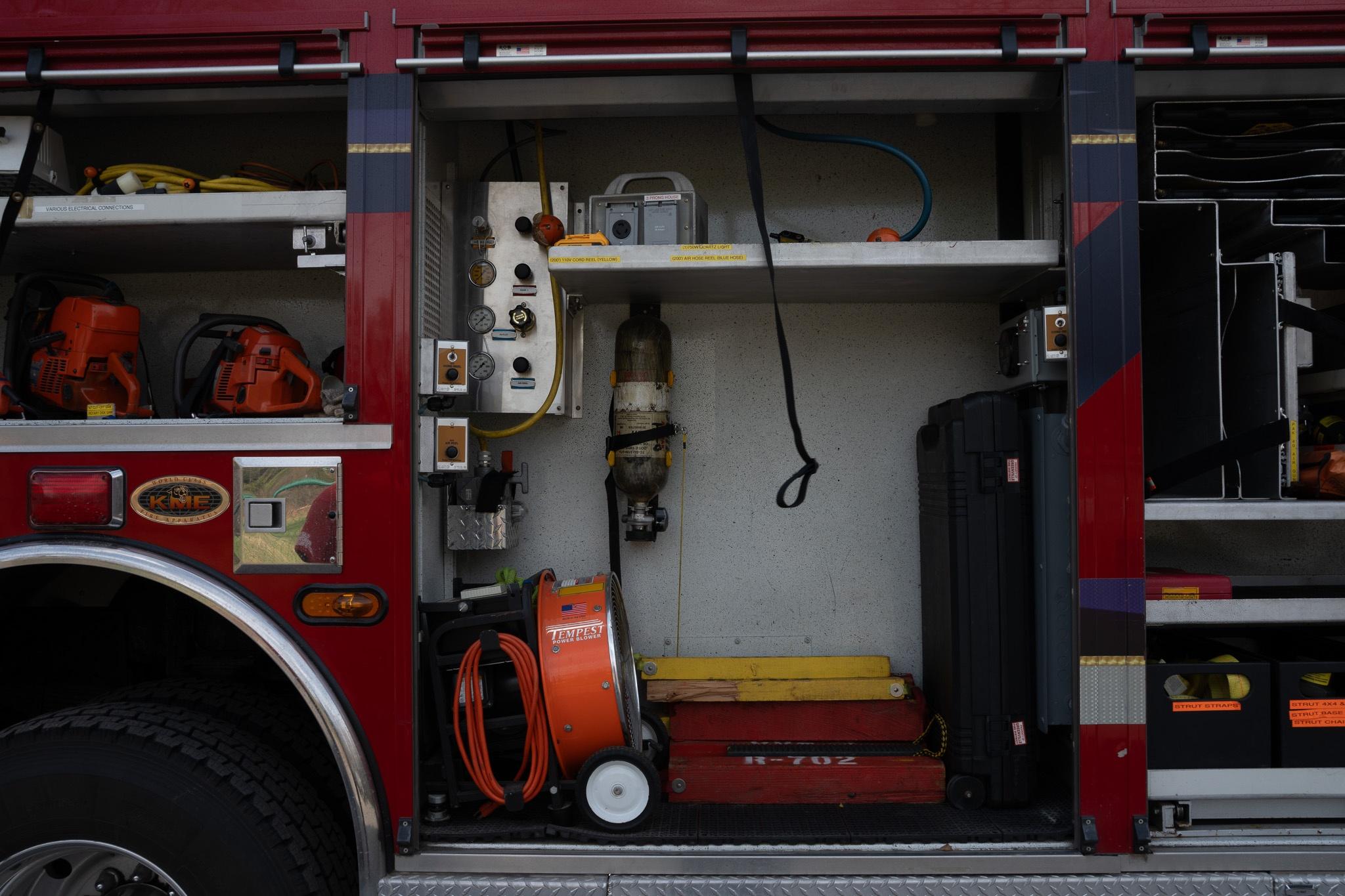 2009 KME Predator 4x4 Heavy Rescue - image 72