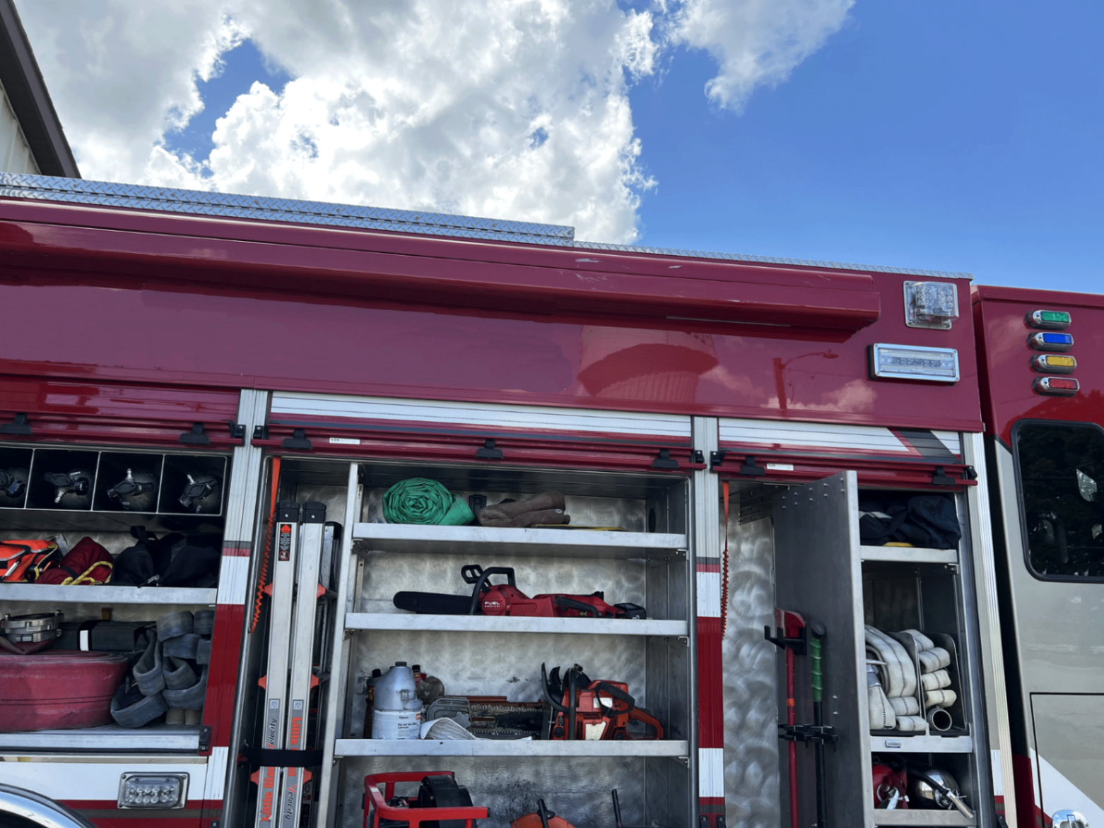 2018 Rosenbauer Commander Rescue Pumper - image 22