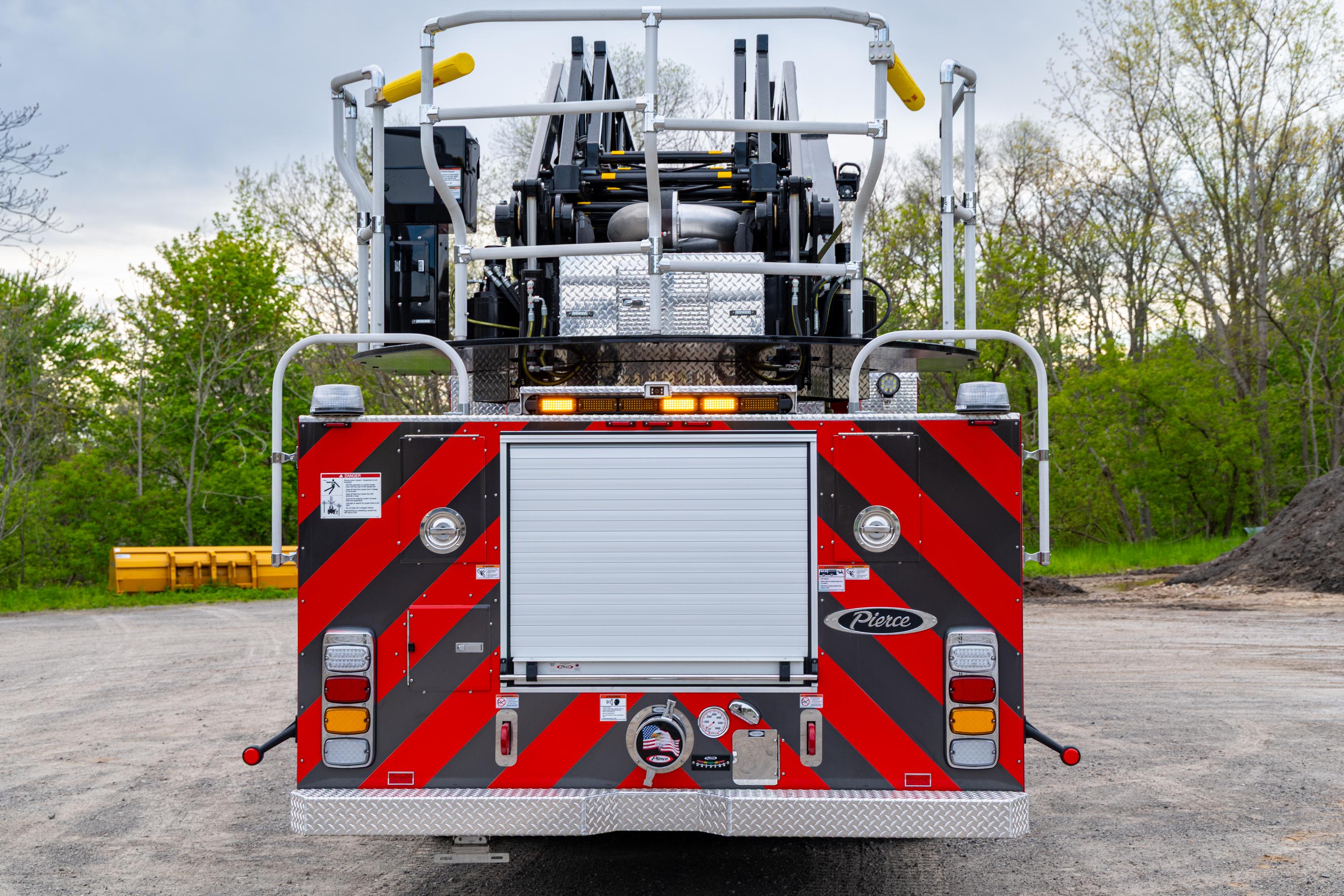 2025 Pierce Enforcer 100' Quint - image 10