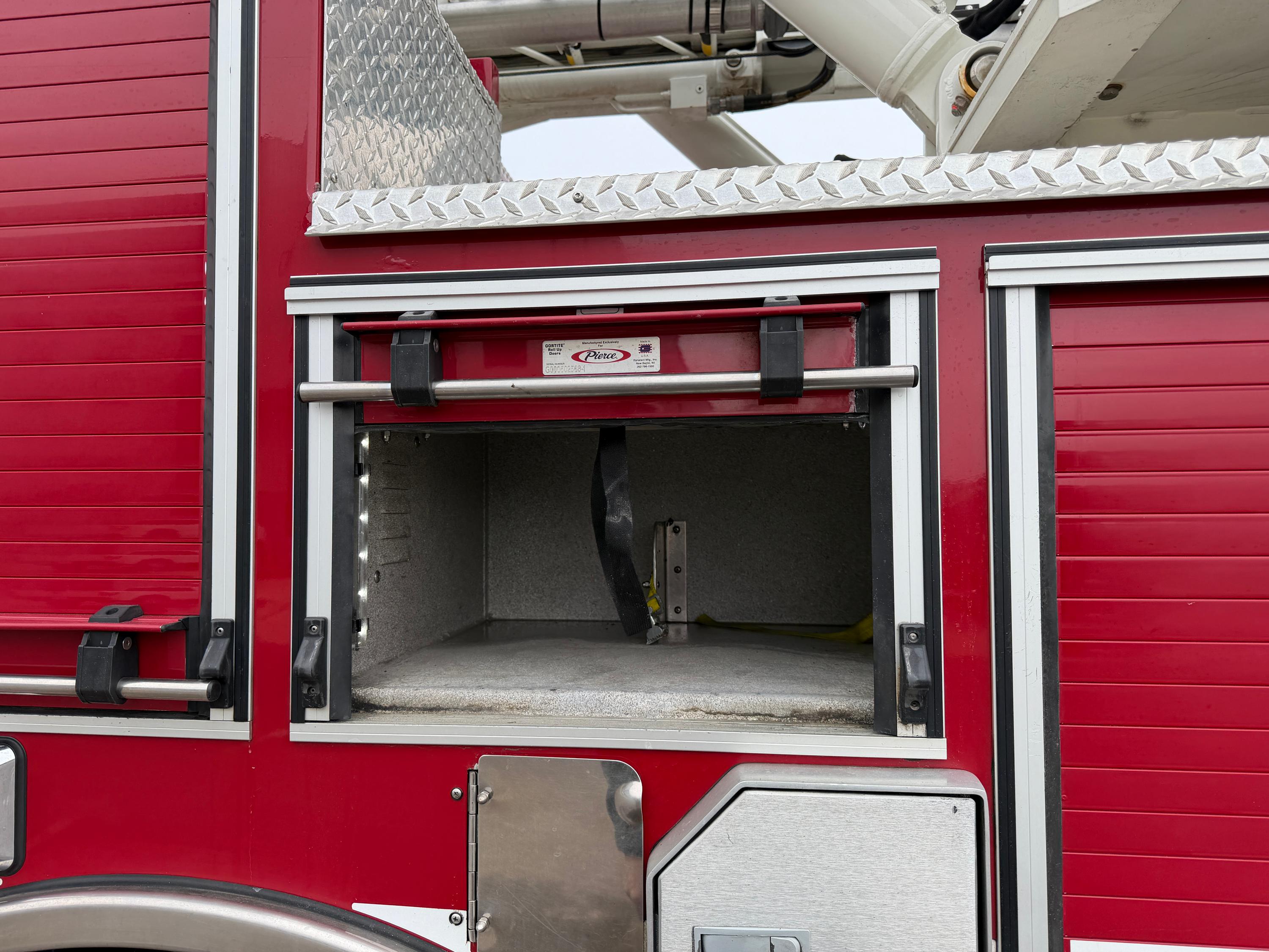2018 Pierce ARROW XT 75' Aerial - image 23