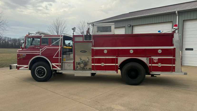 1984 E-One Ford Pumper Tanker — photo 5
