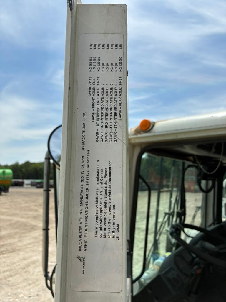 2020 Mack E-Z Pack Front Loader - image 22