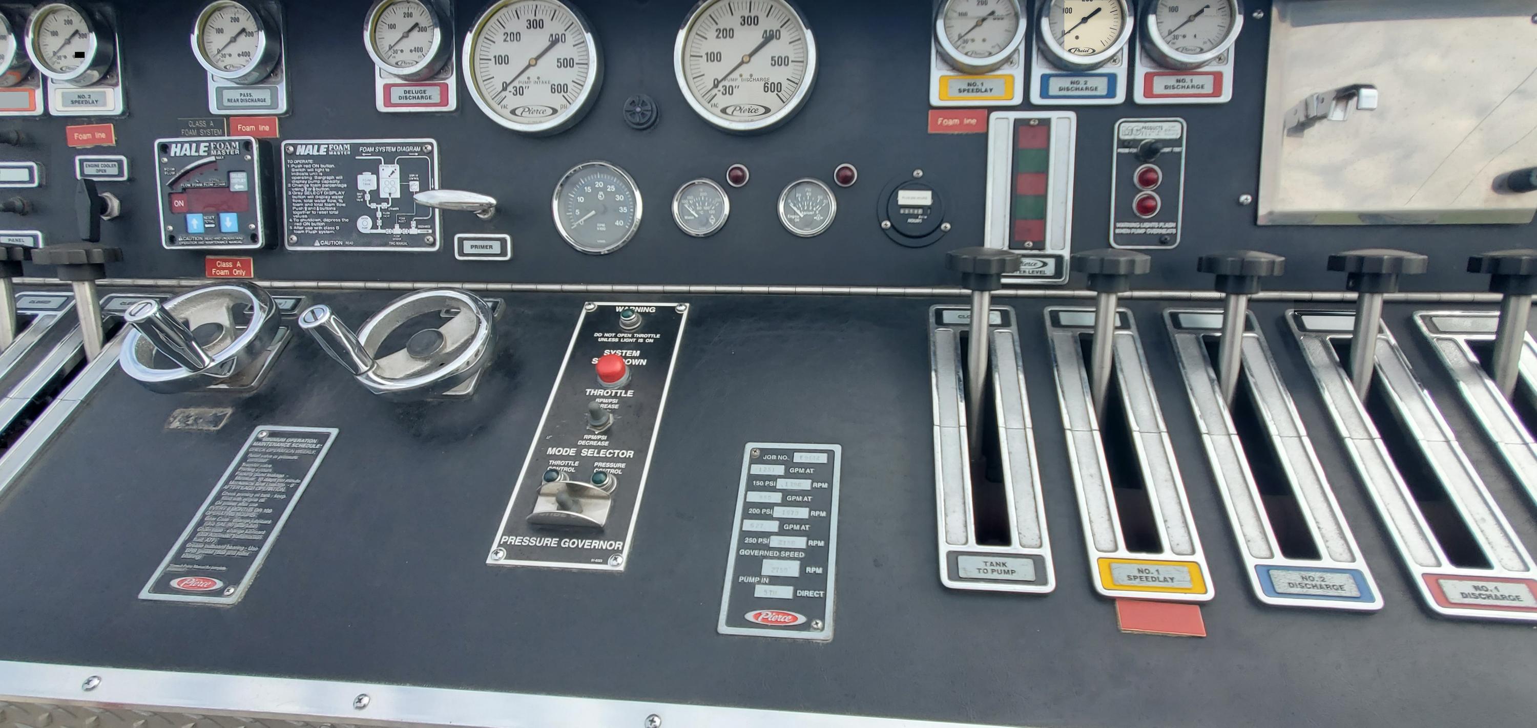 1996 Pierce Freightliner Pumper Tanker - image 9
