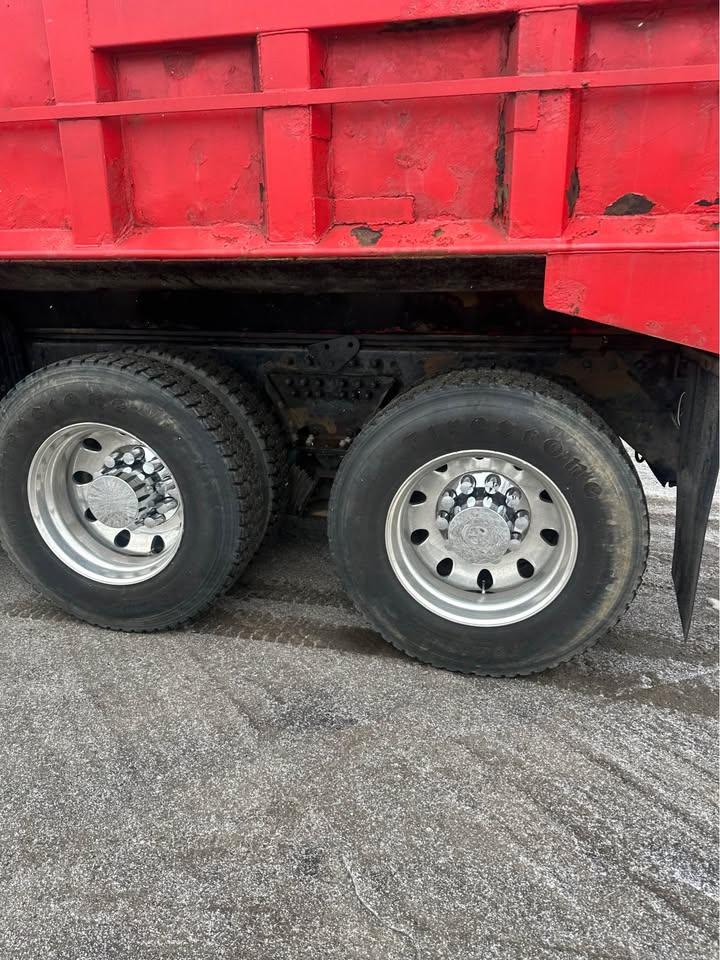 2007 Peterbilt 357 Dump Truck - image 6