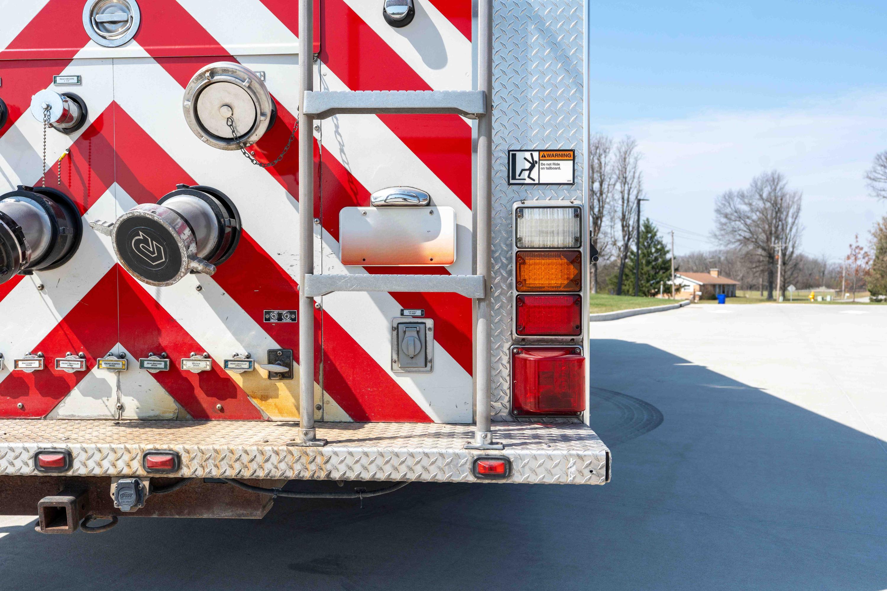 2005 Rosenbauer Spartan Rescue Pumper - image 38