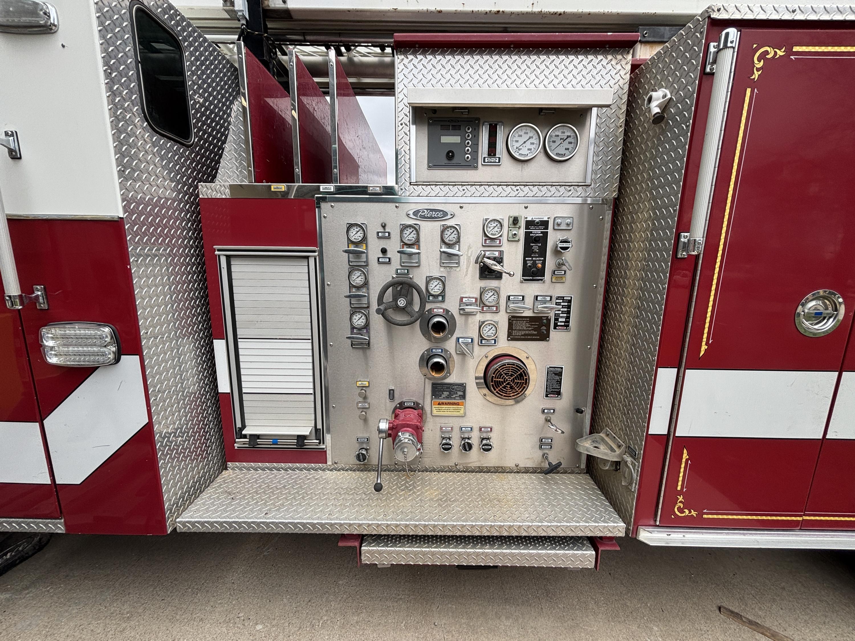 1999 Pierce Dash 75' Aerial - image 11