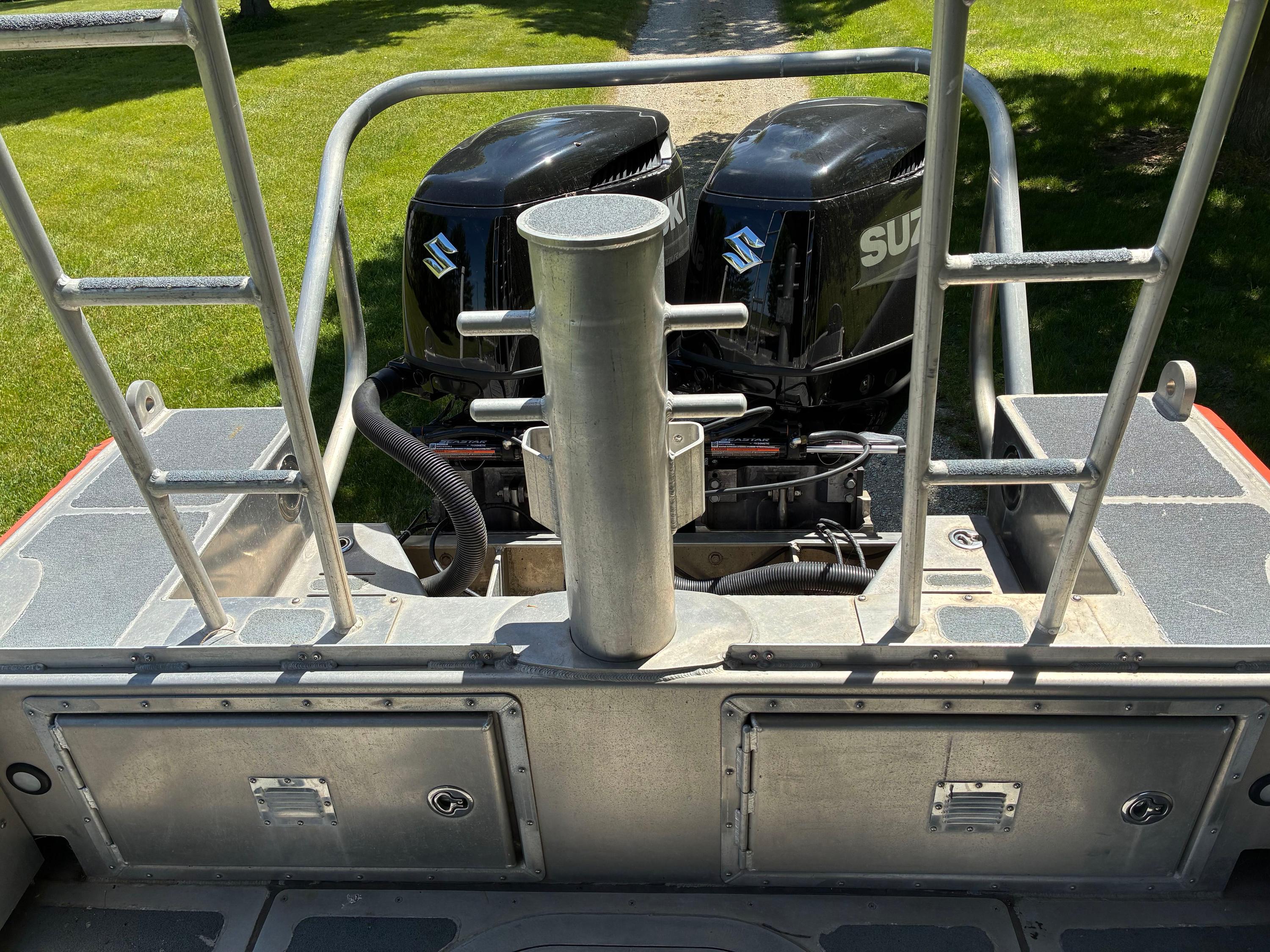 2010 Metal Shark Relentless / USCG Patrol Response Boat - image 11