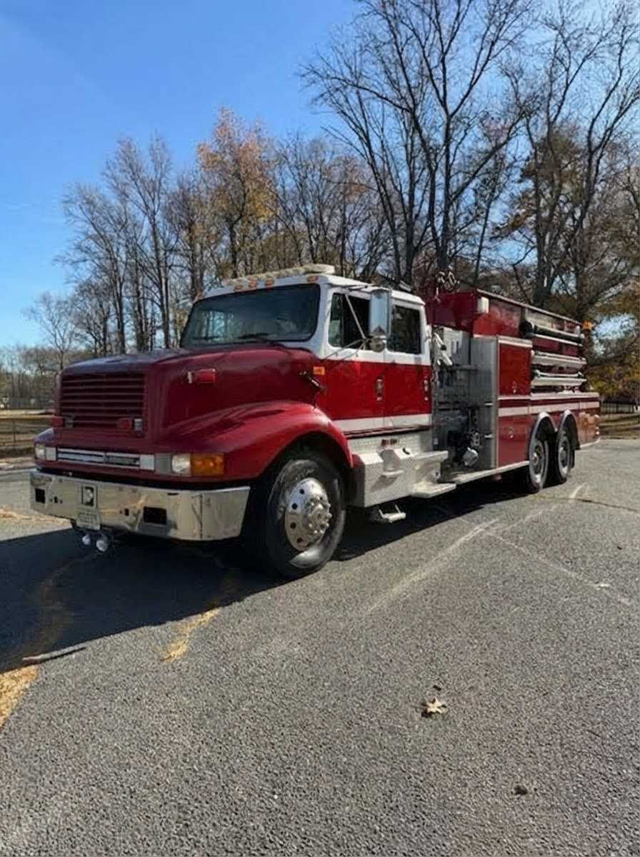 2001 International KME Tanker