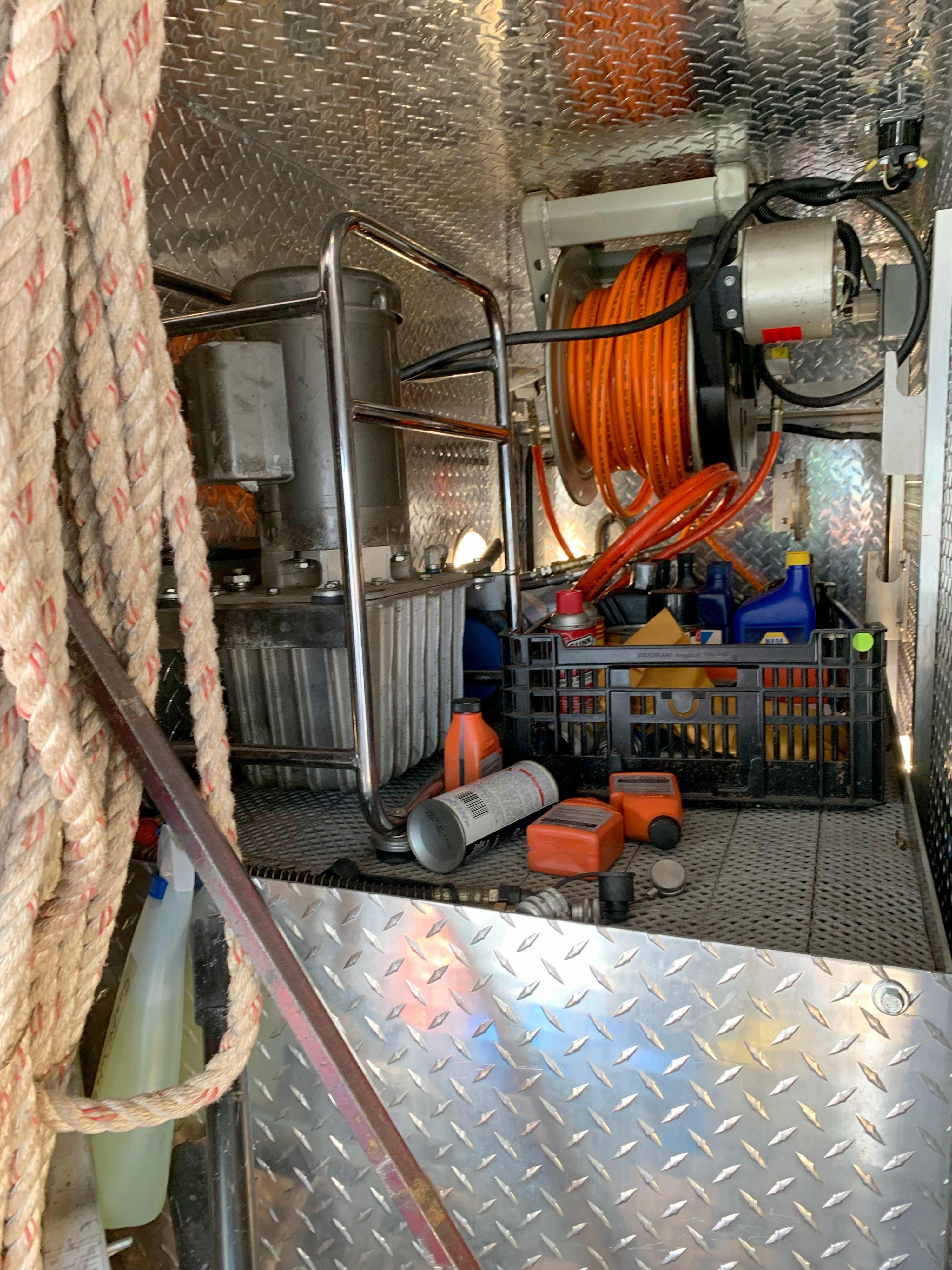 1996 Ford F600 Light Rescue - image 15