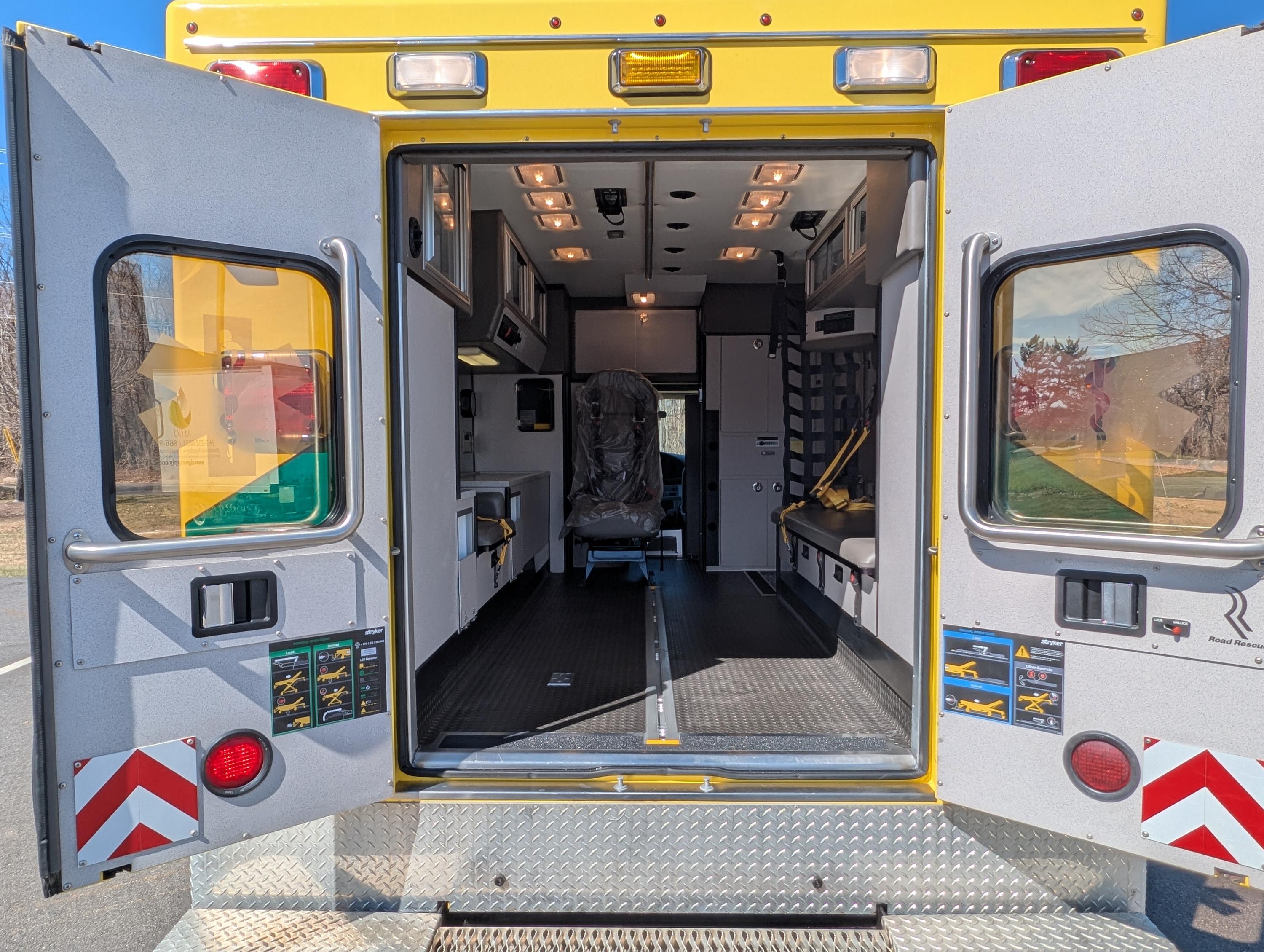 2008 Road Rescue Ford Type III Ambulance - image 19