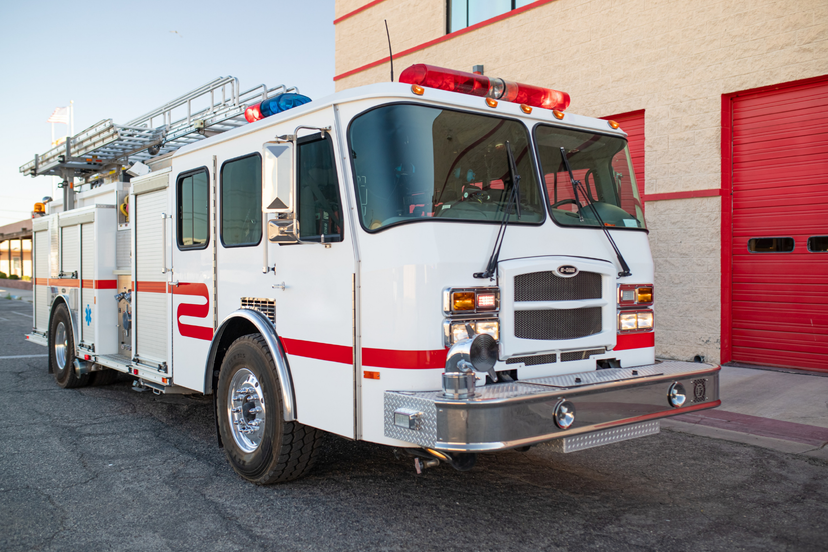 2003 E-One Typhoon 50' Quint — photo 6