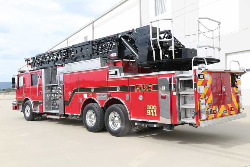 2020 Pierce Arrow XT 107' Quint — photo 7