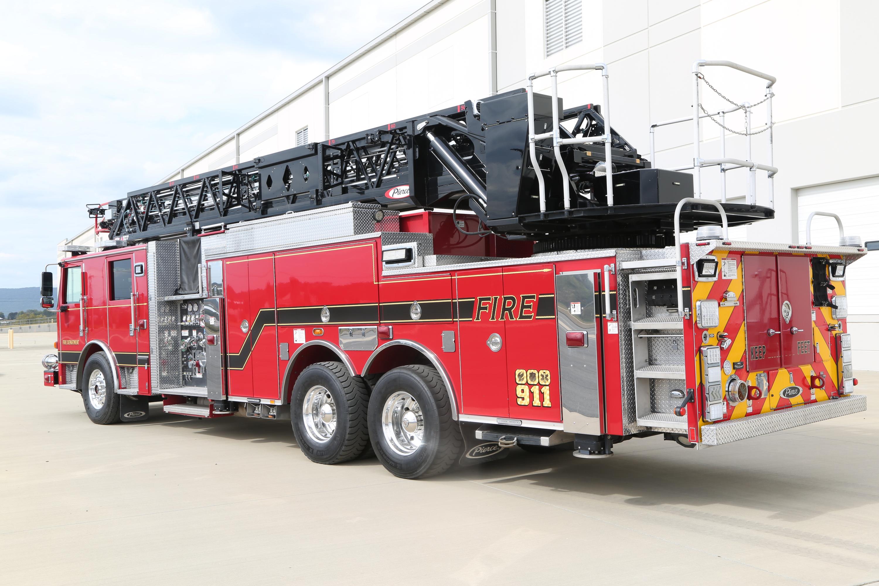 2020 Pierce Arrow XT 107' Quint - image 7