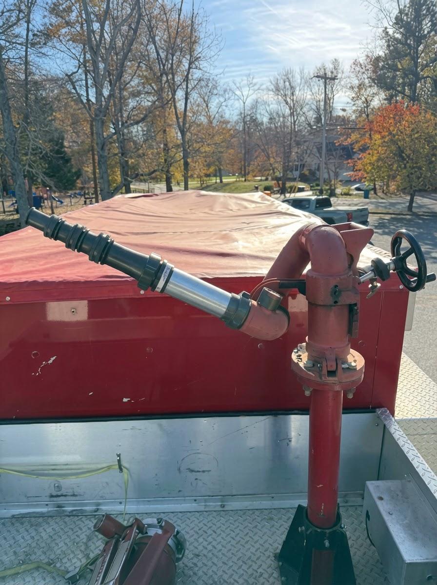 2001 International KME Tanker - image 31