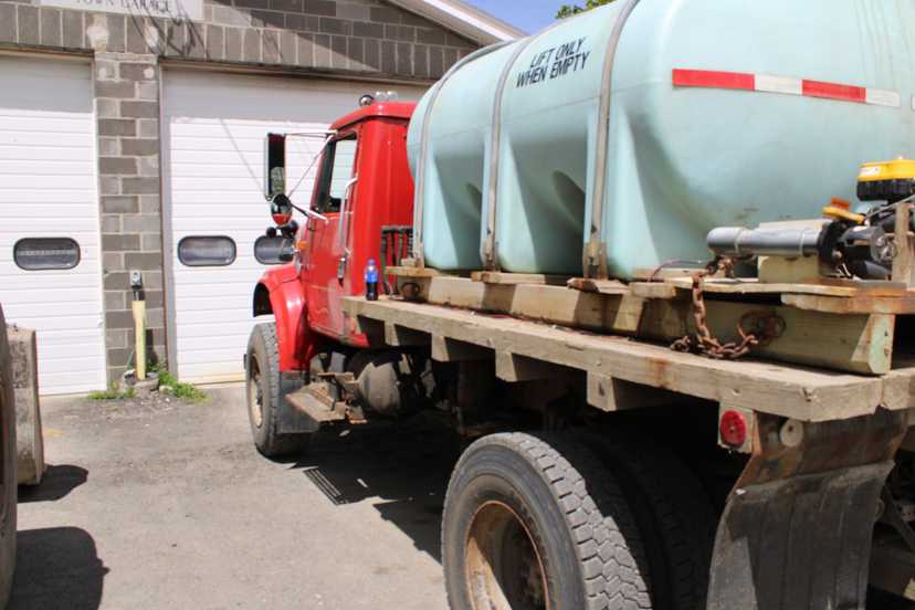 1991 International 4800 DT Flatbed — photo 6