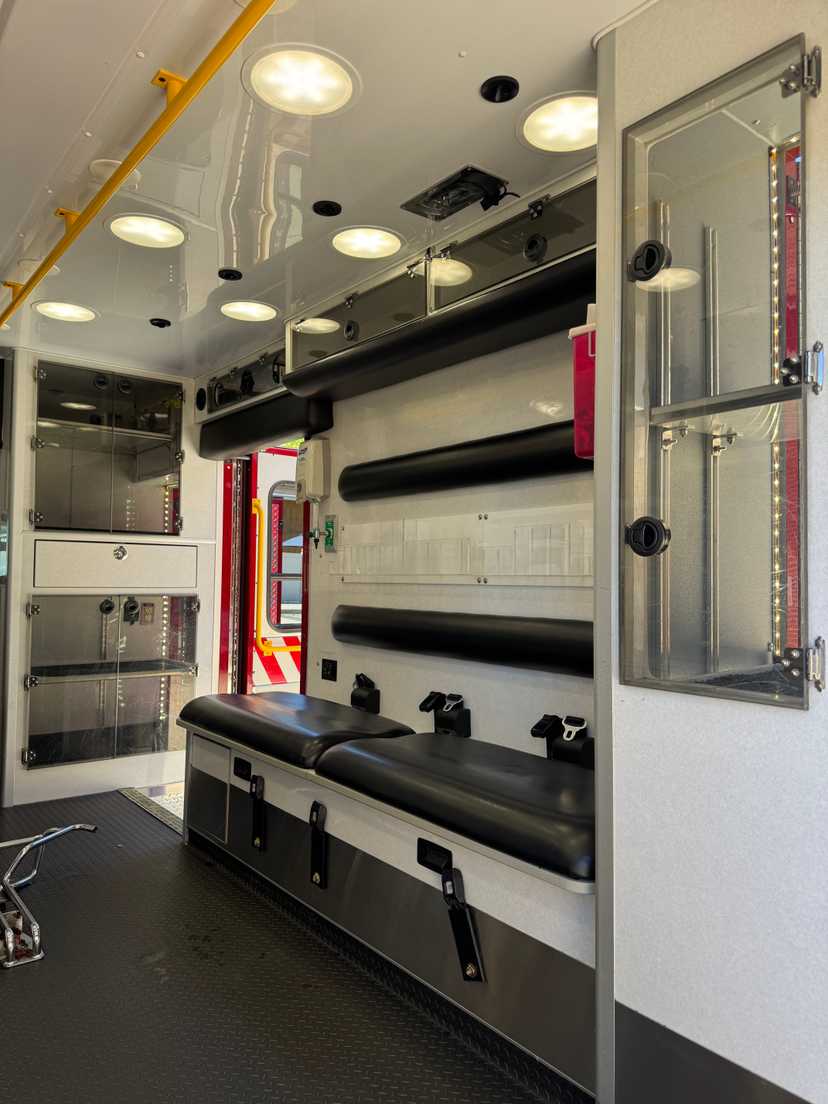 2013 Ford Type III Ambulance — photo 7