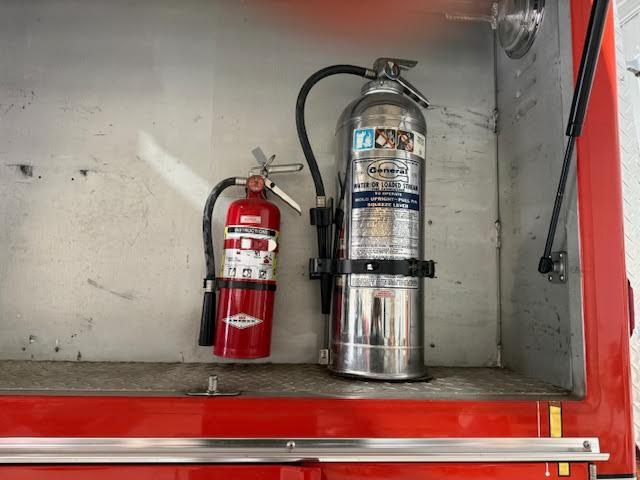 1994 E-One Cyclone TC Pumper Tanker - image 19