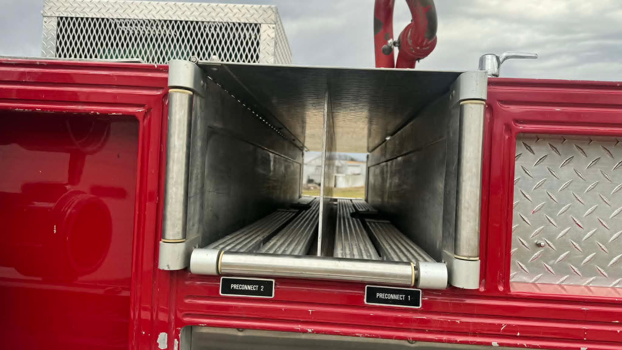 1984 E-One Ford Pumper Tanker - image 13