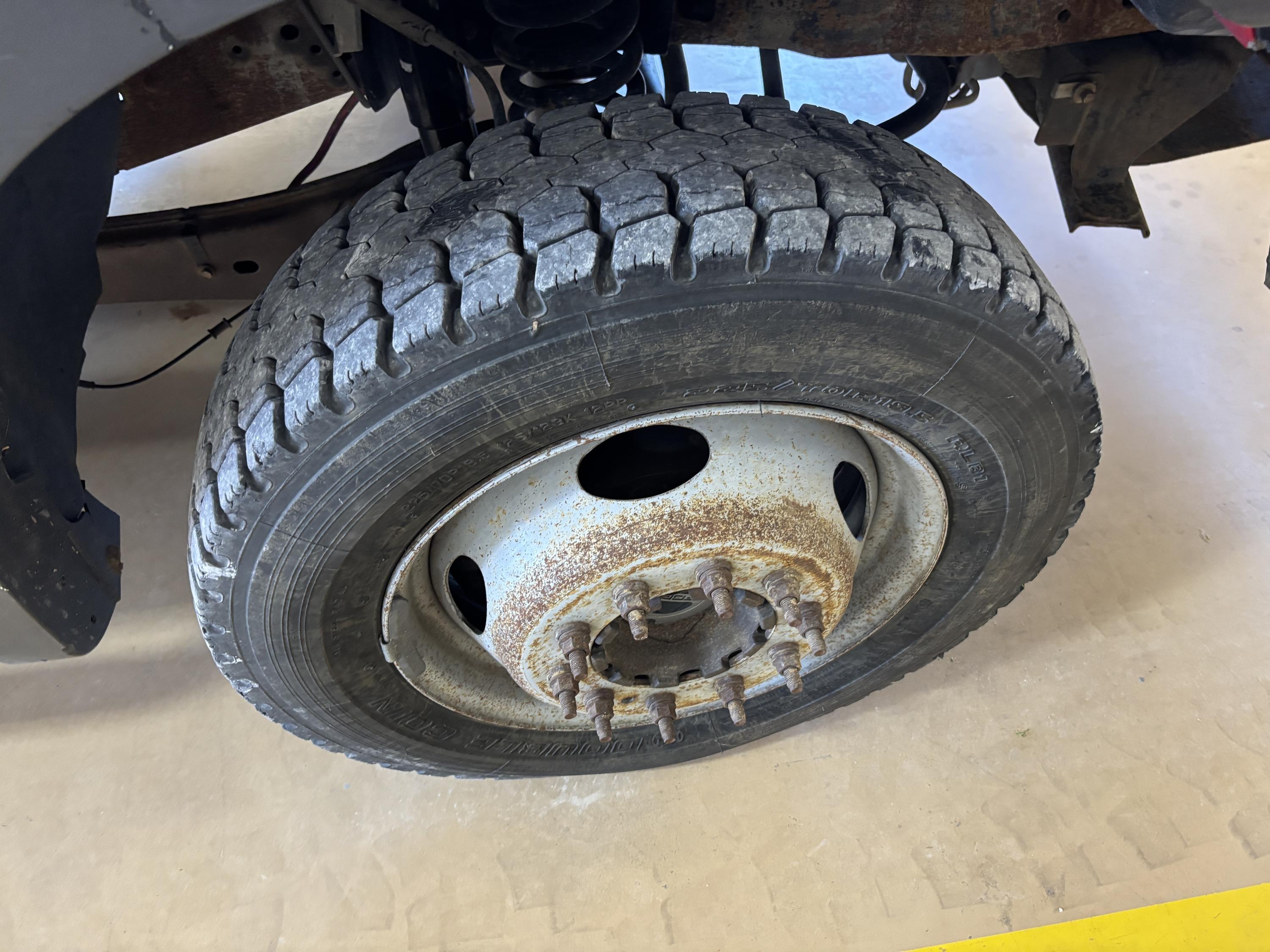 2005 Ford F-550 4x4 Brush Truck - image 25