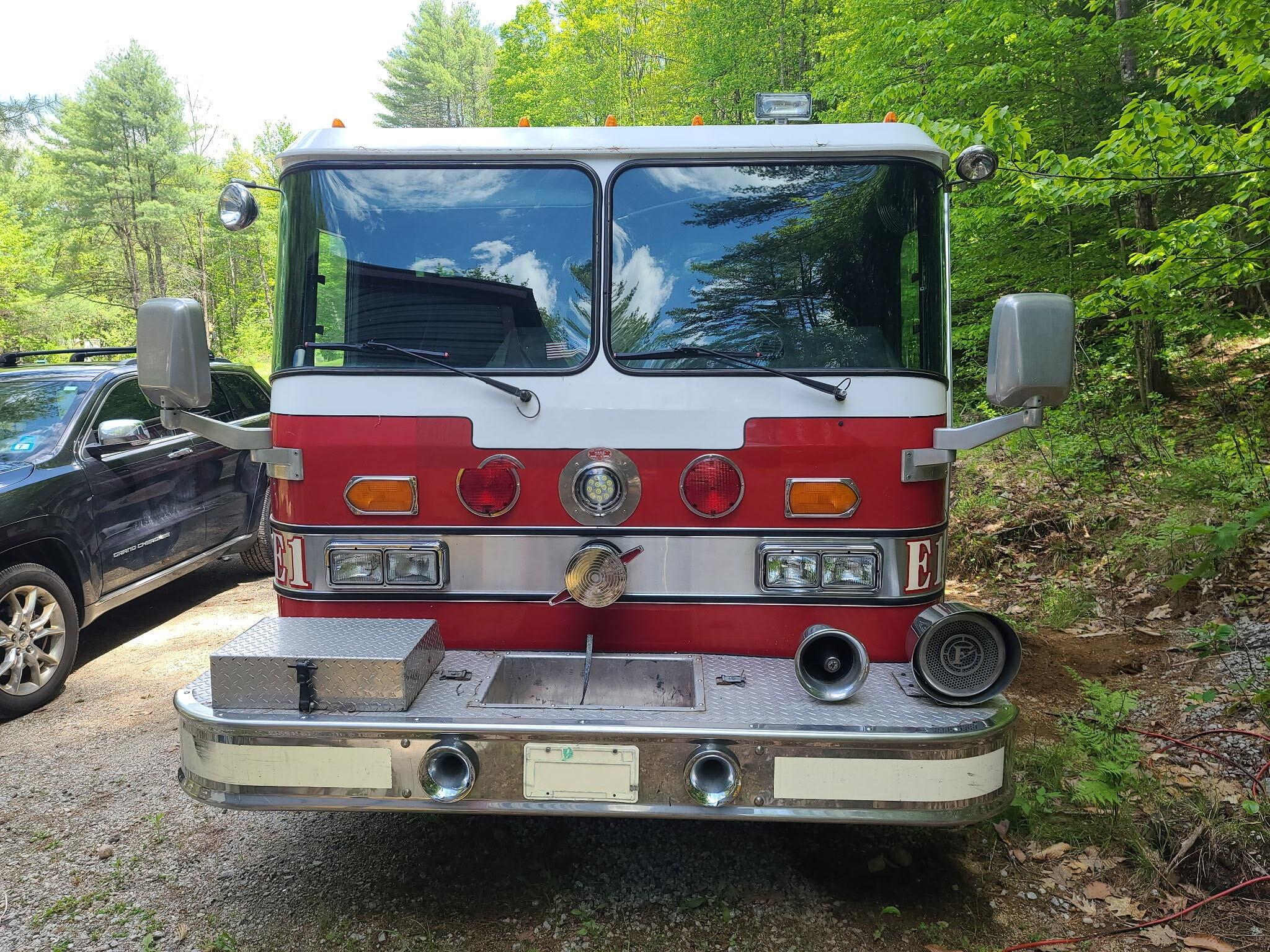 1988 E-One Pumper - image 1