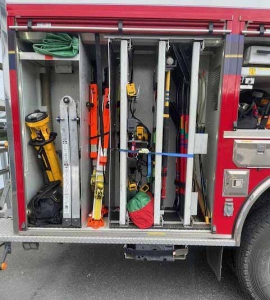 2009 KME Predator 4x4 Heavy Rescue - image 26