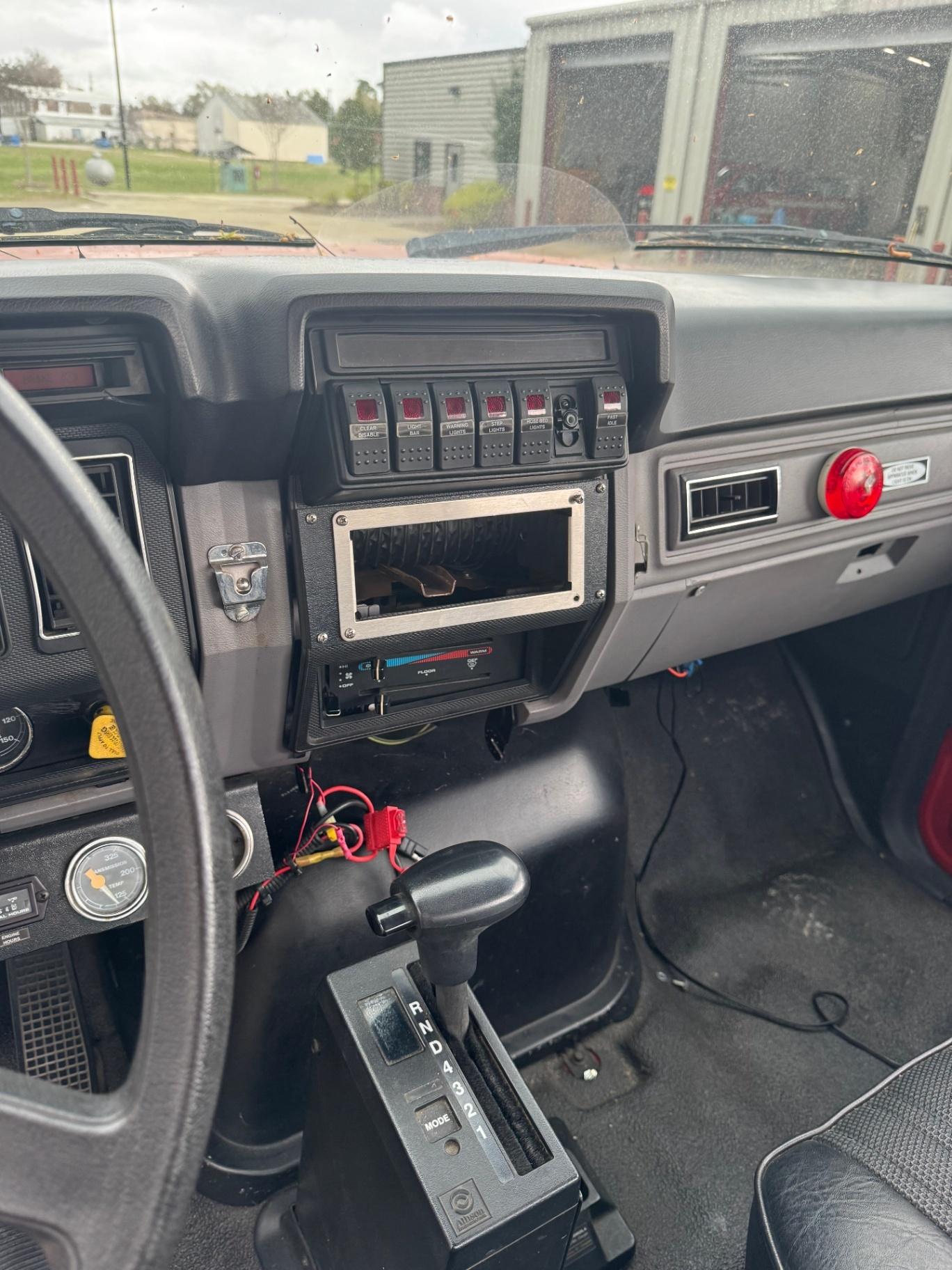 1997 E-One Ford Pumper - image 5