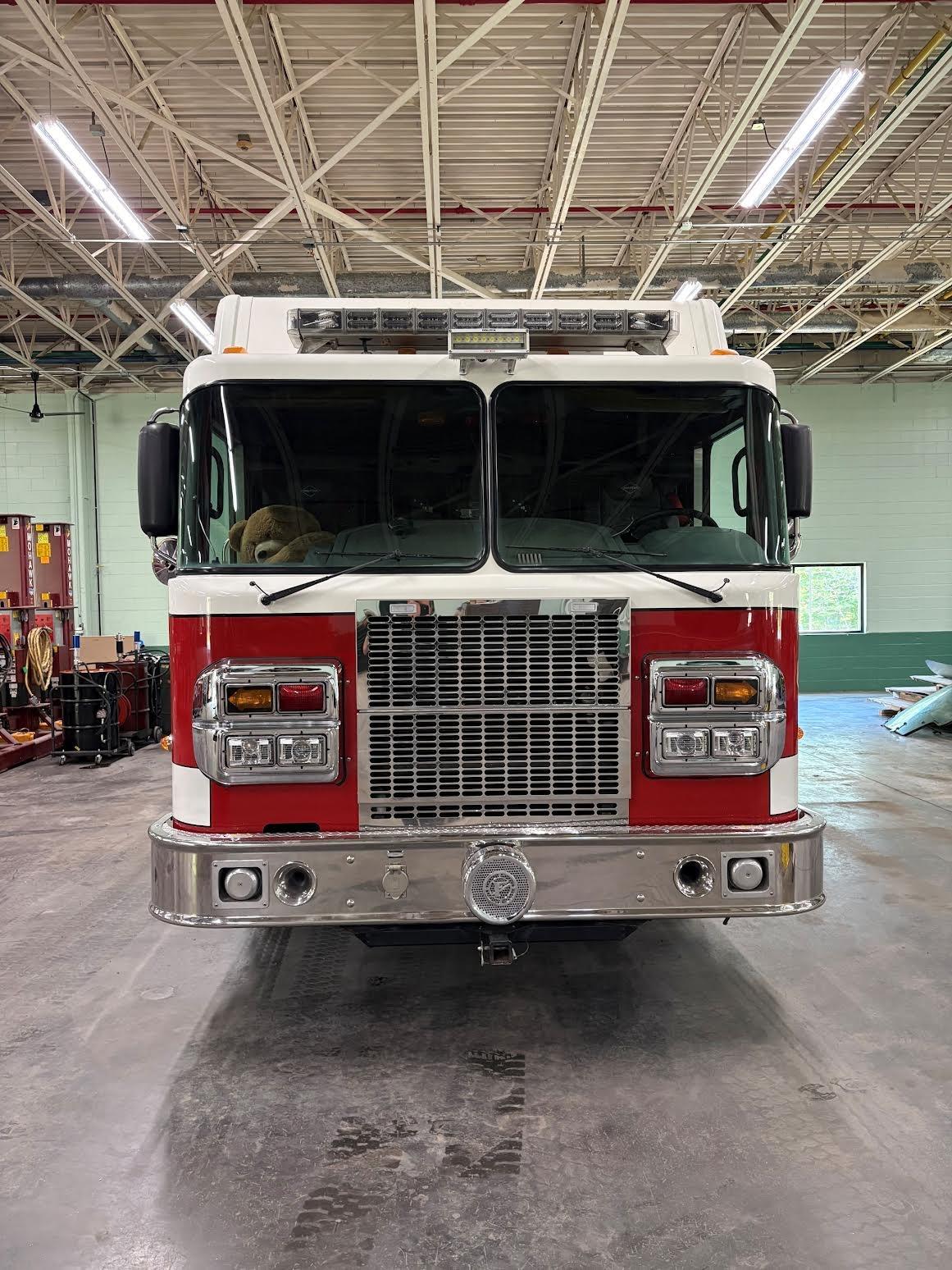 2003 Spartan Heavy Rescue - image 3