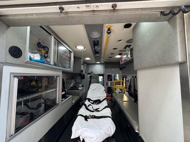 2016 Road Rescue Ford Type III Ambulance - image 15
