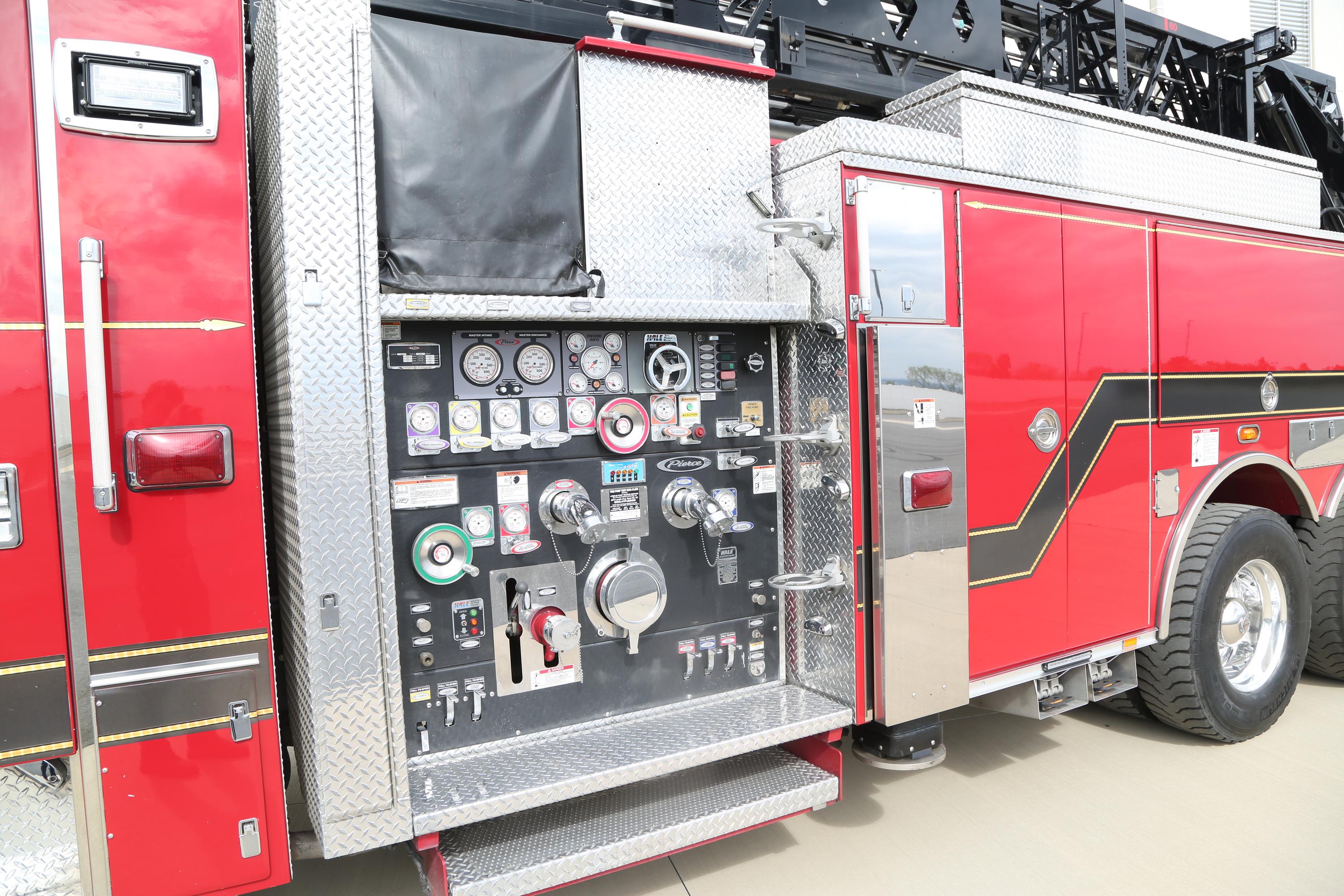 2020 Pierce Arrow XT 107' Quint - image 14