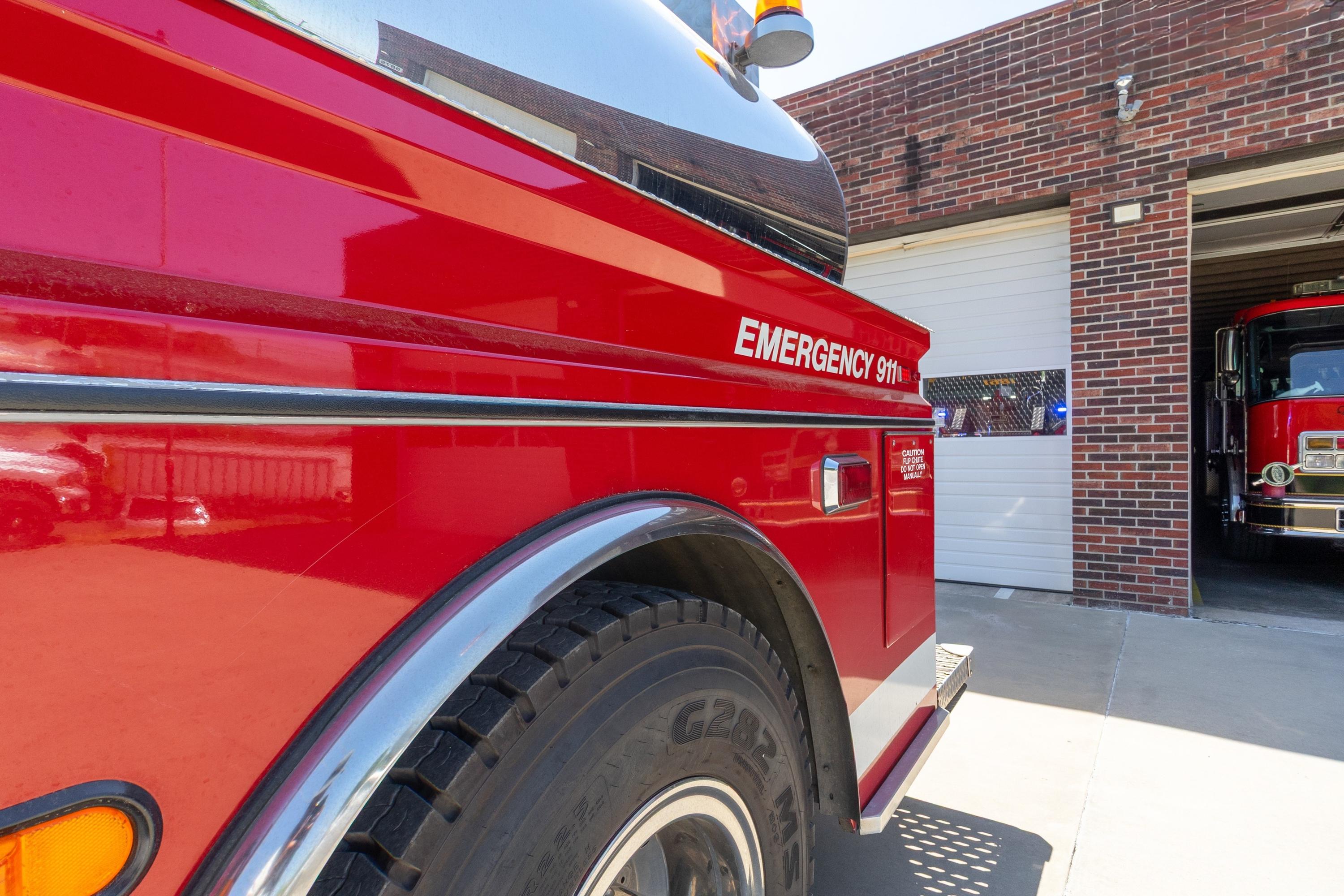 2001 New Lexington International Tanker - image 15