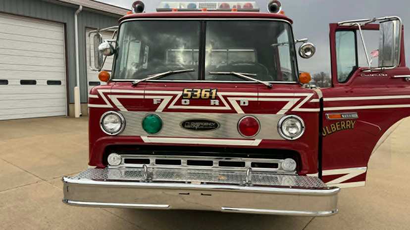 1984 E-One Ford Pumper Tanker — photo 3