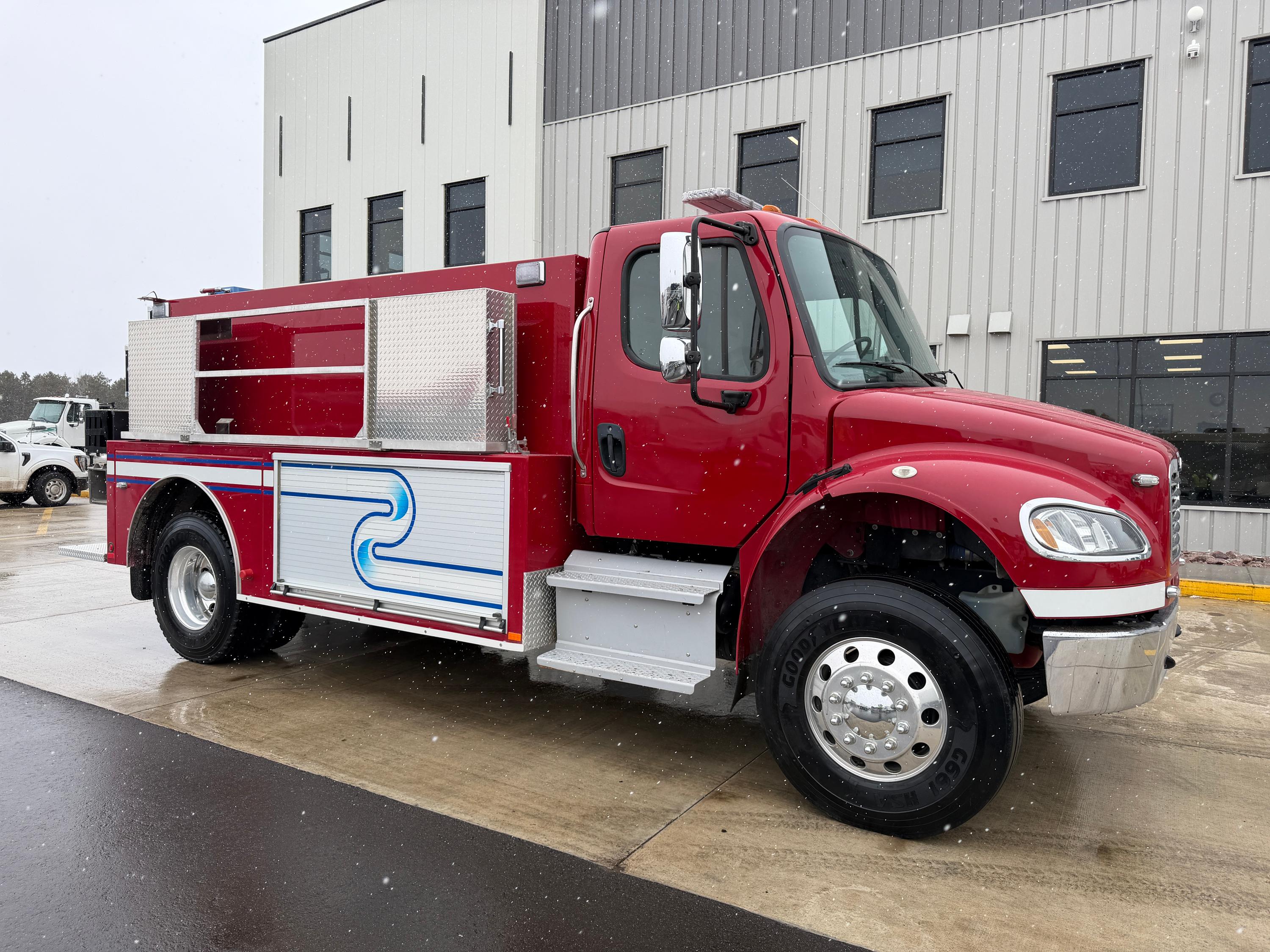 2014 Danko Freightliner Pumper Tanker - image 6