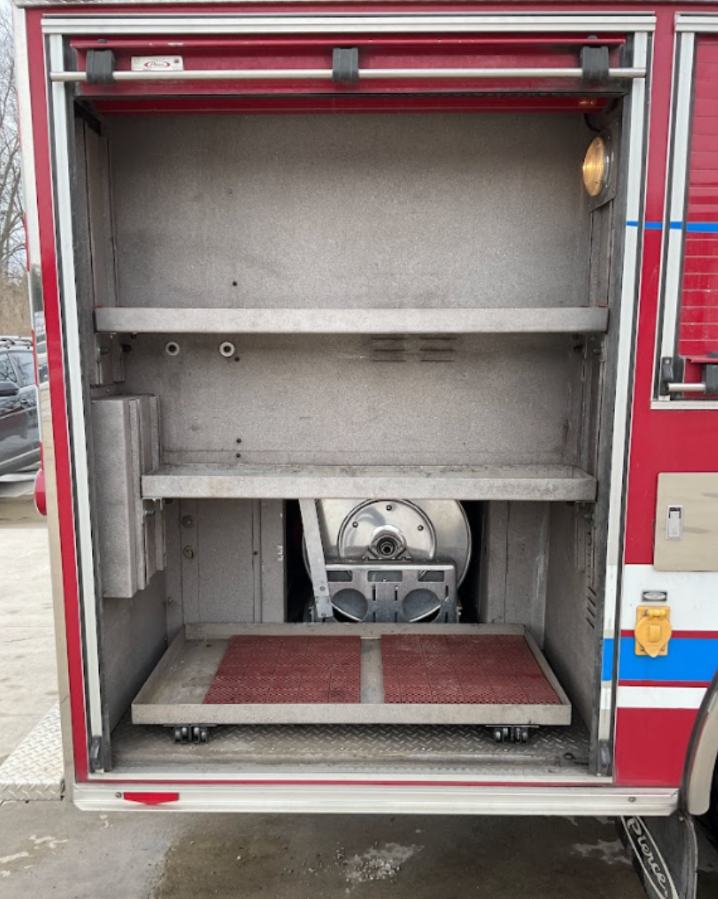 2003 Pierce Tilt Cab Pumper - image 25