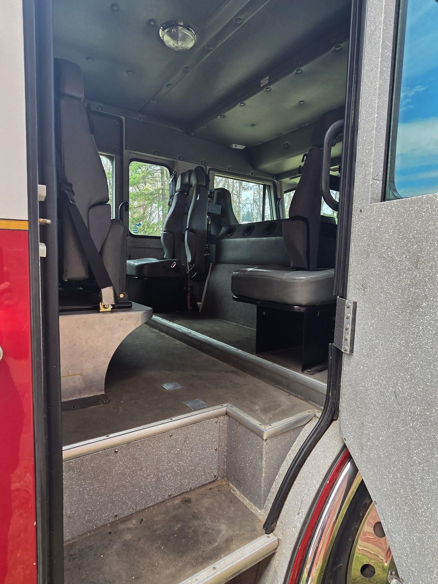 1988 E-One Pumper - image 20