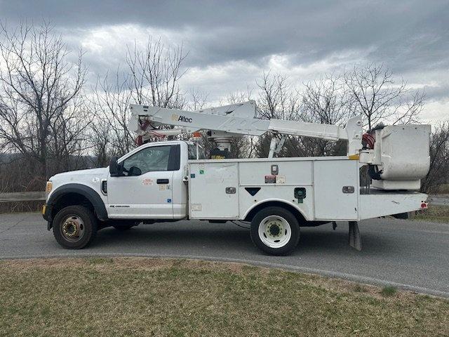 2017 Ford F550 Bucket Truck w/ Altec AT37G Boom (42 ft) - image 8