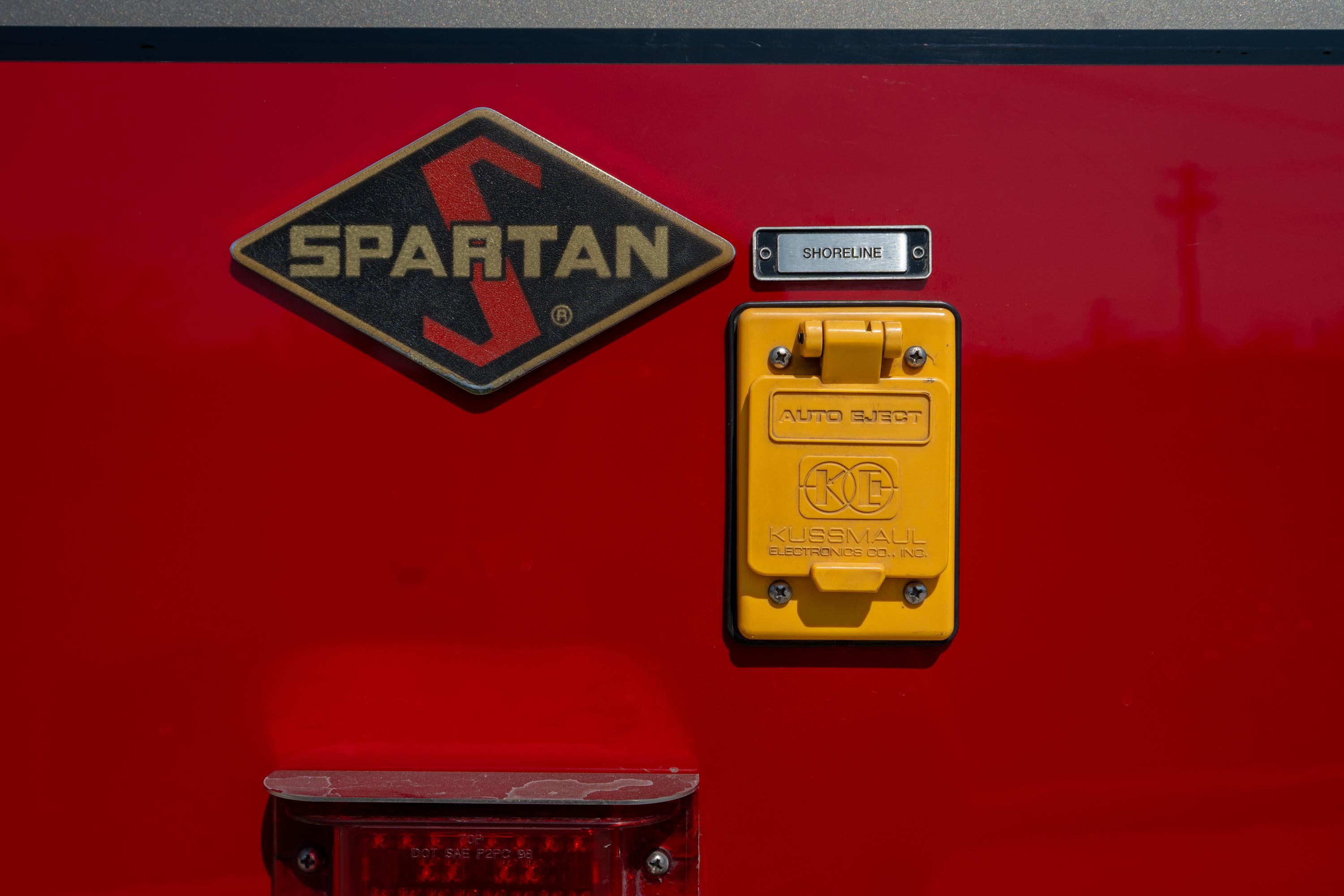 2005 Rosenbauer Spartan Rescue Pumper - image 47