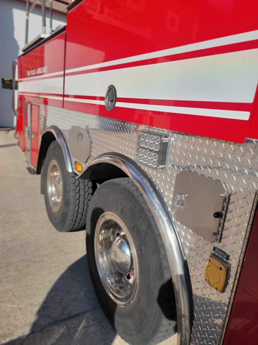2002 American LaFrance Eagle 85' Tower - image 47