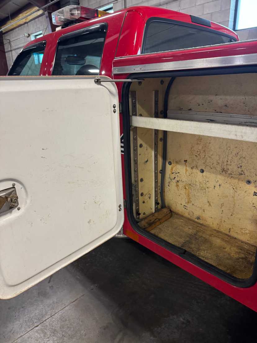 2000 Ford 4x4 Brush Truck — photo 8