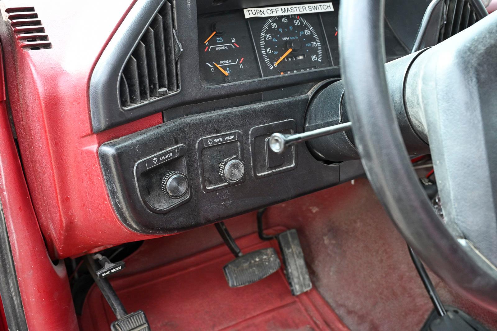 1990 Ford F350 4x4 Brush Truck - image 30