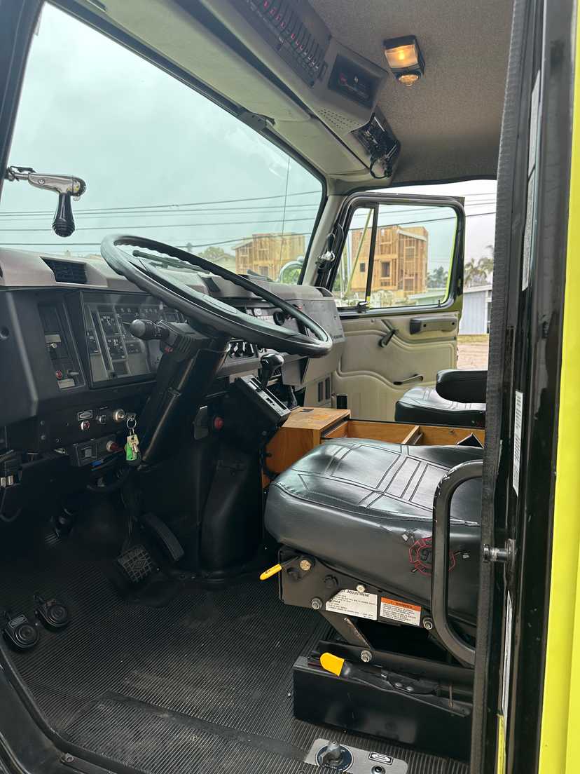 1995 E-One International Light Rescue — photo 4