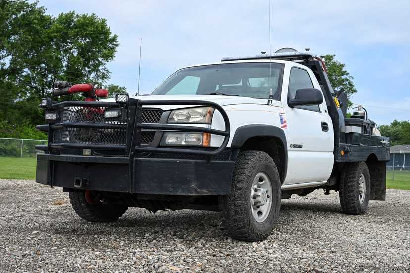 2003 Chevrolet 2500HD 4x4 Brush Truck — photo 8