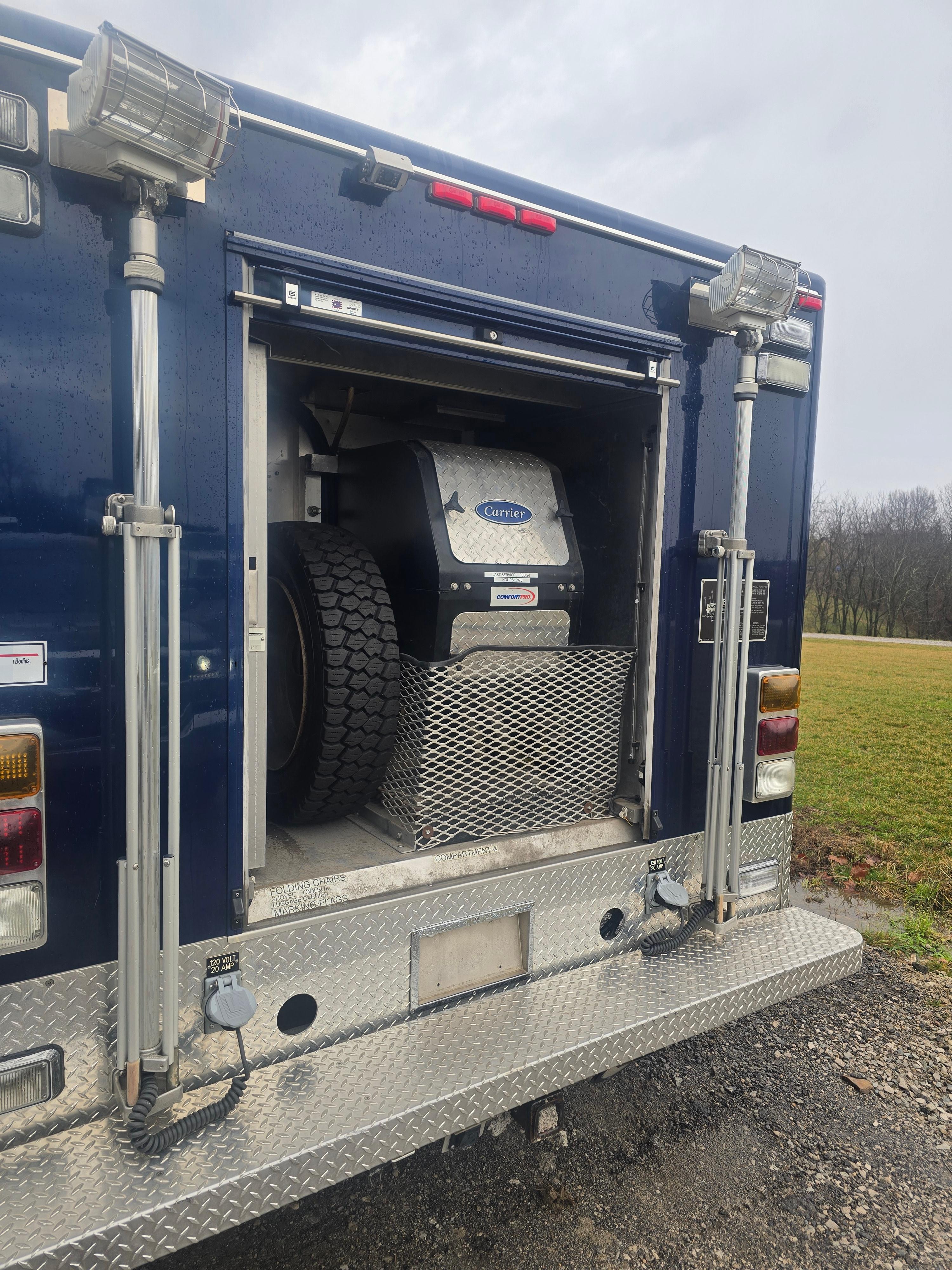 Ford 450 Maintainer Body - image 11