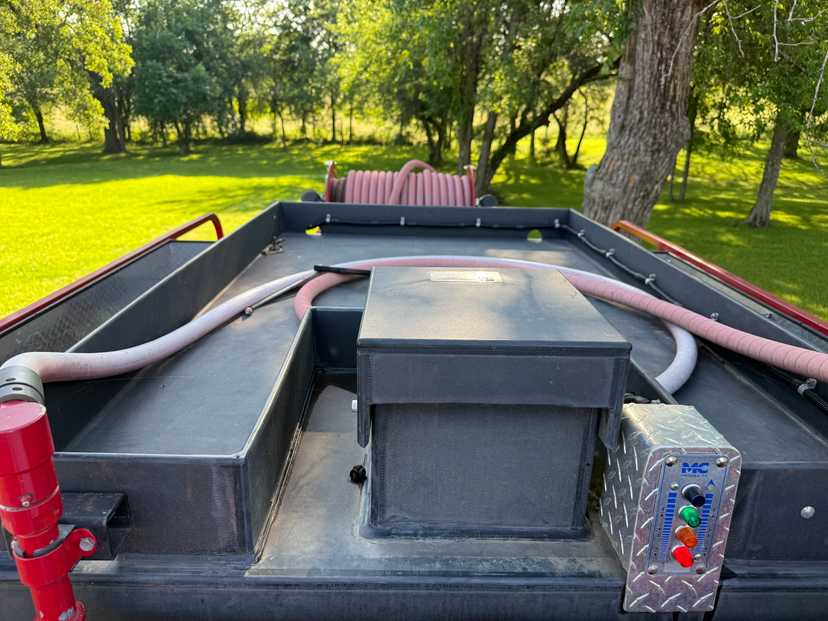 2004 Ford Brush Truck — photo 4