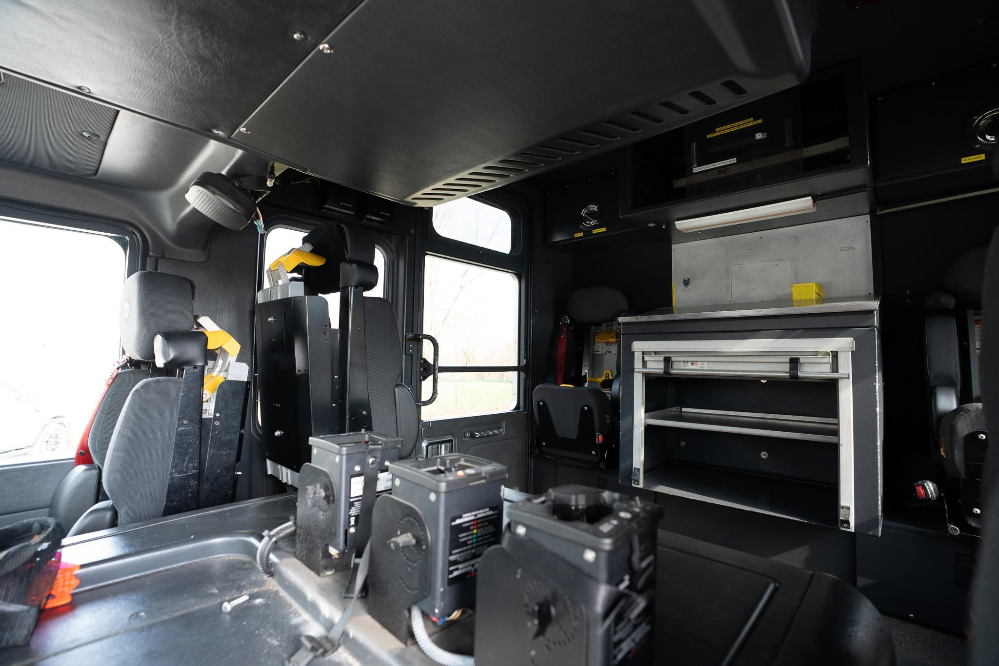 2009 KME Predator 4x4 Heavy Rescue - image 101