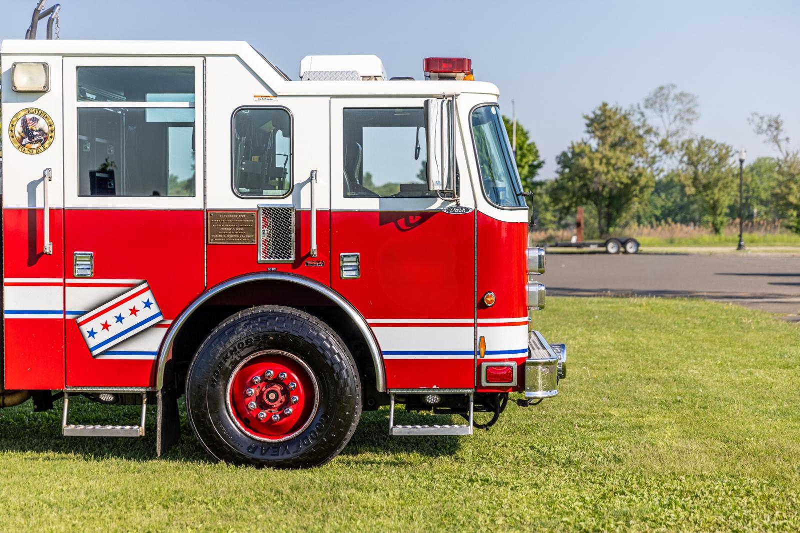 2003 Pierce TL100 100' Quint - image 29