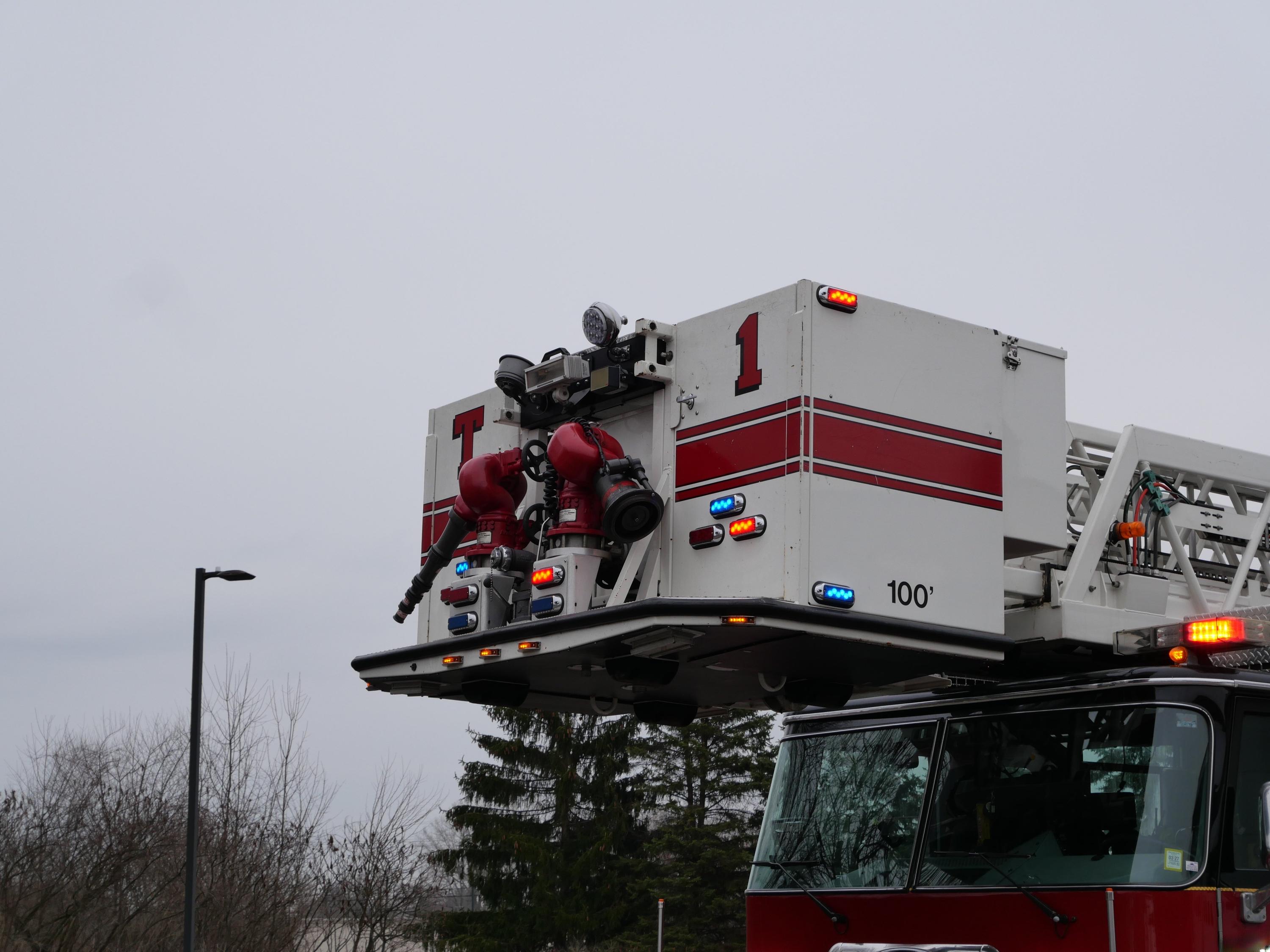 2008 Pierce Arrow XT 100' Quint - image 23