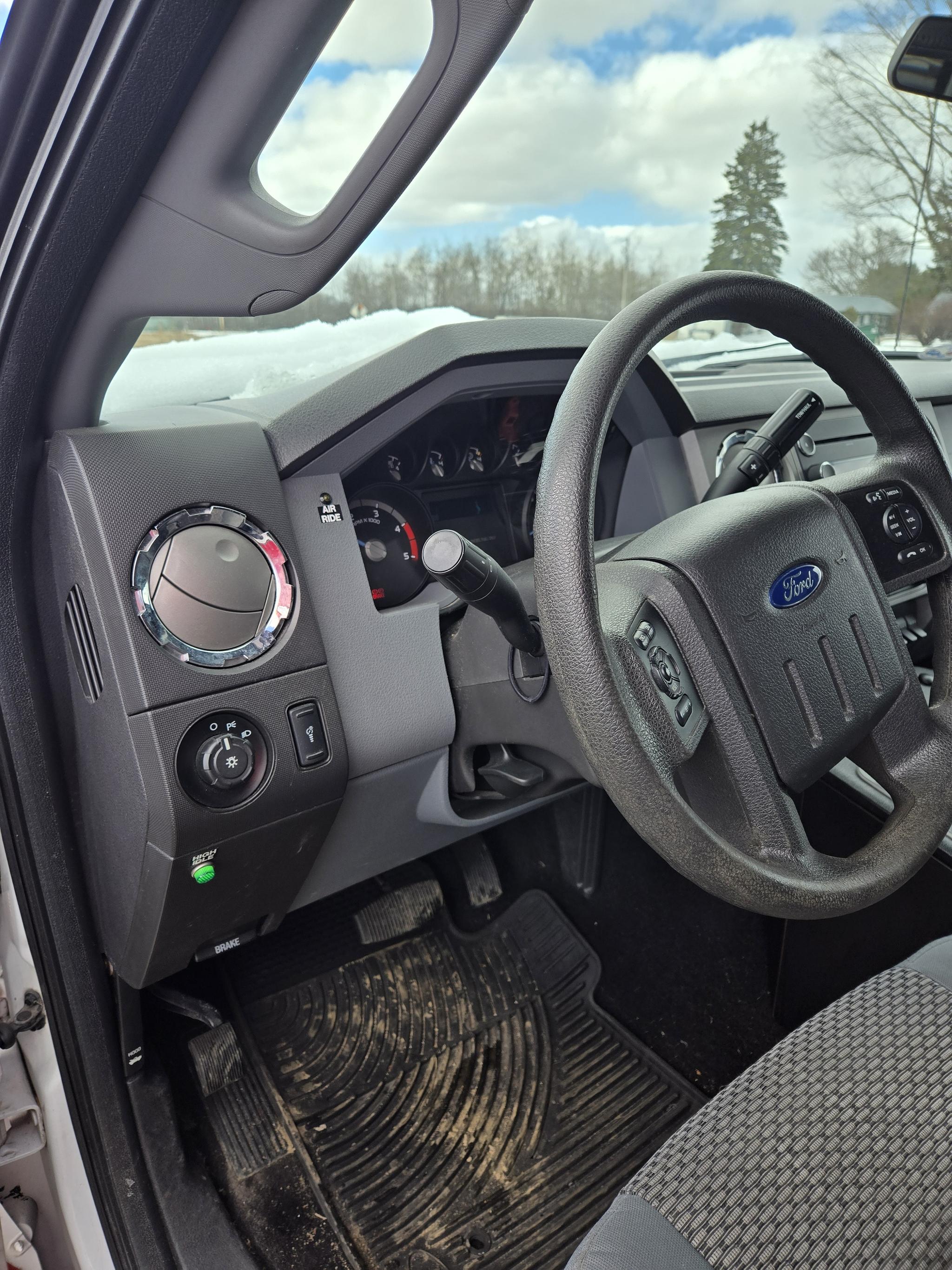 2015 PL-Custom Ford 4x4 Type I Ambulance - image 5